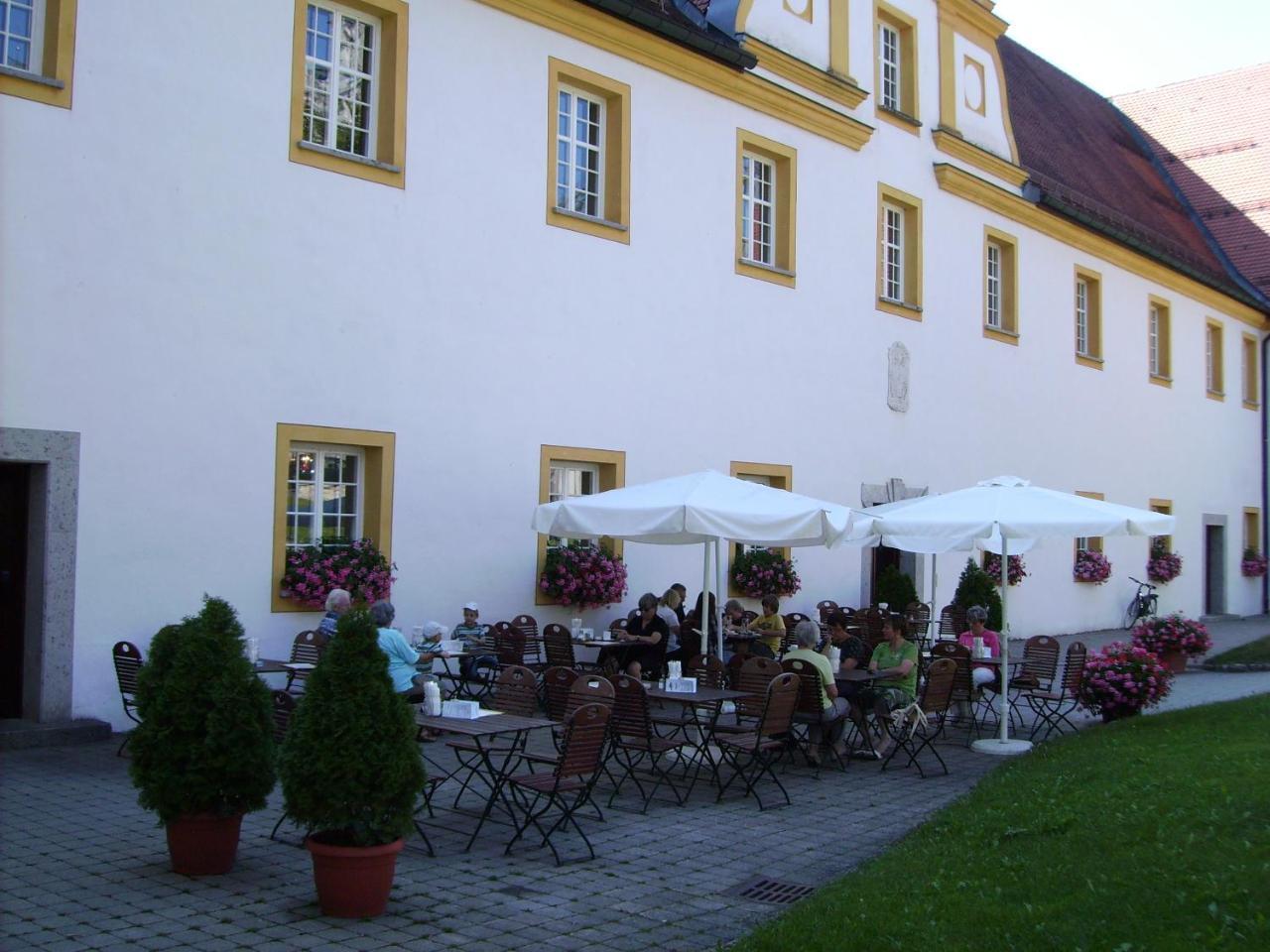 Hotel Tagungshaus im Kloster Neresheim Exterior foto